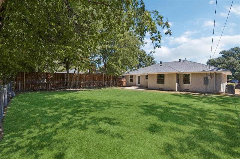 155 Bon Aire Drive, Dallas TX 75218 - Photo 19