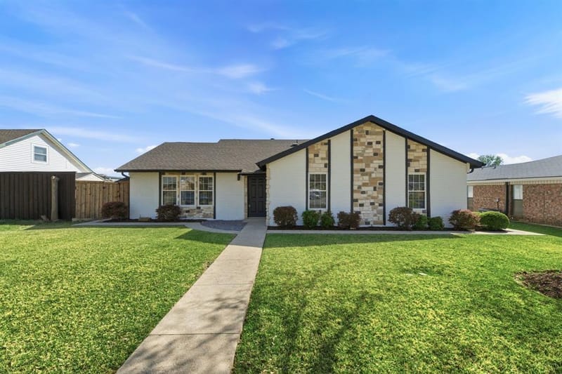 746 Red Wing Drive, Lewisville TX 75067