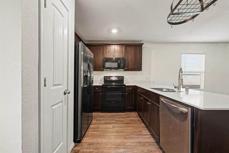 5320 Vinebrook Way, Princeton TX 75407 - Photo 11