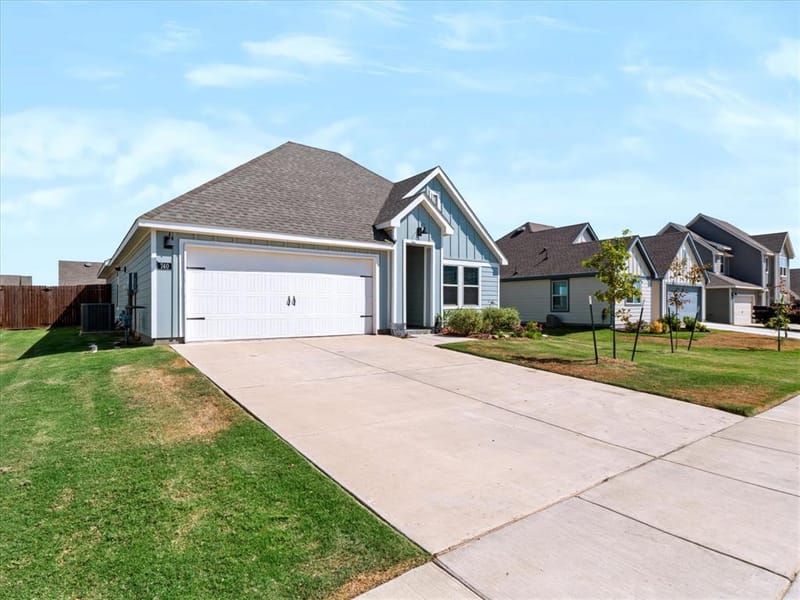 740 Amelia Court, Pilot Point TX 76258 - Photo 2