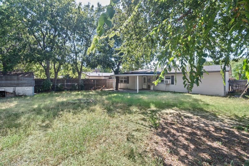 756 Thomas Avenue, Hurst TX 76053 - Photo 13