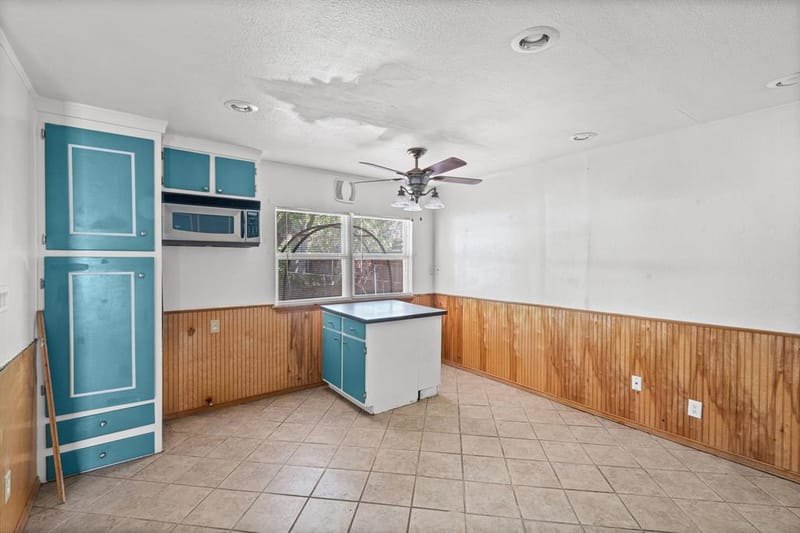 756 Thomas Avenue, Hurst TX 76053 - Photo 5