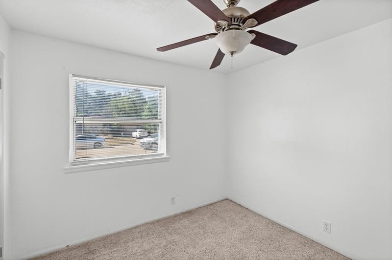 756 Thomas Avenue, Hurst TX 76053 - Photo 10