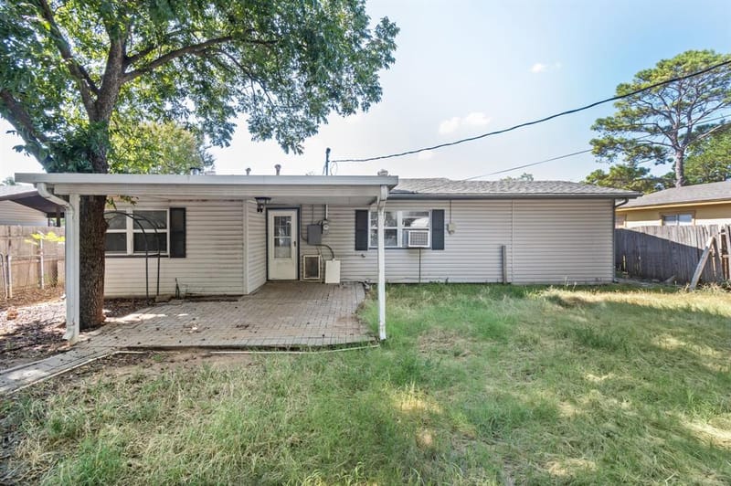 756 Thomas Avenue, Hurst TX 76053 - Photo 14