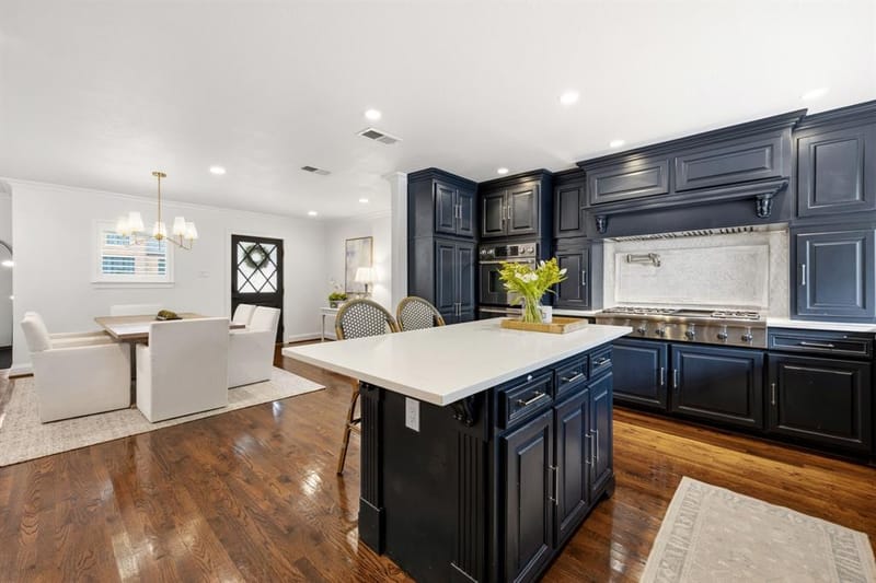 10127 Coppedge Lane, Dallas TX 75229 - Photo 9