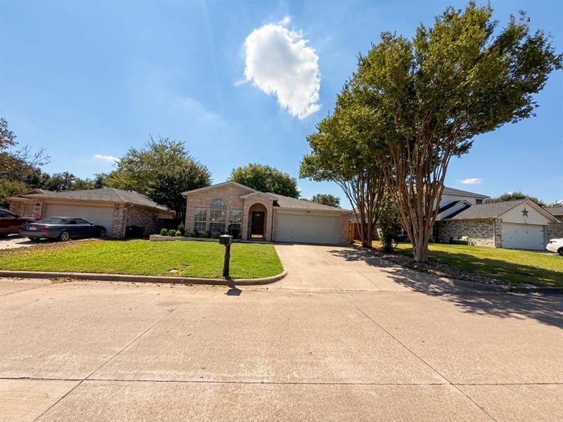 4040 Staghorn Circle N, Fort Worth TX 76137