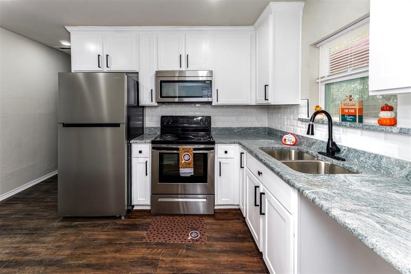 201 Deputy Larry Miller Drive, Granbury TX 76048 - Photo 8