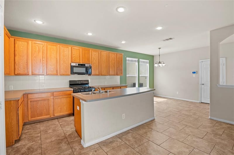 1905 Brown Thrasher Boulevard, Savannah TX 76227 - Photo 16