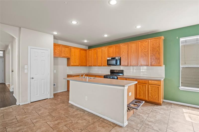 1905 Brown Thrasher Boulevard, Savannah TX 76227 - Photo 15