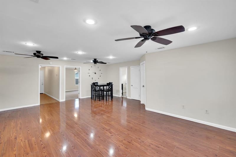 205 W Latimer Street, Ennis TX 75119 - Photo 6
