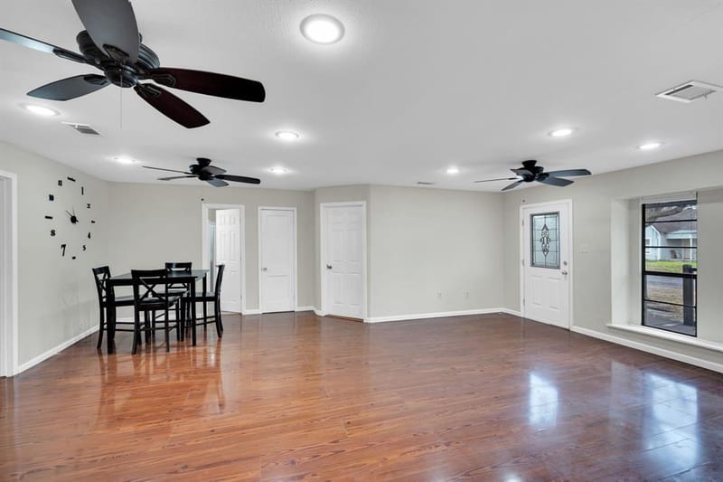 205 W Latimer Street, Ennis TX 75119 - Photo 9