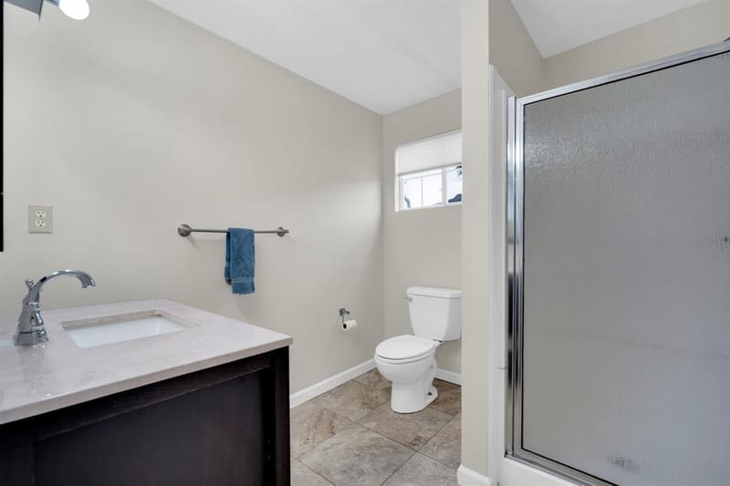 205 W Latimer Street, Ennis TX 75119 - Photo 21