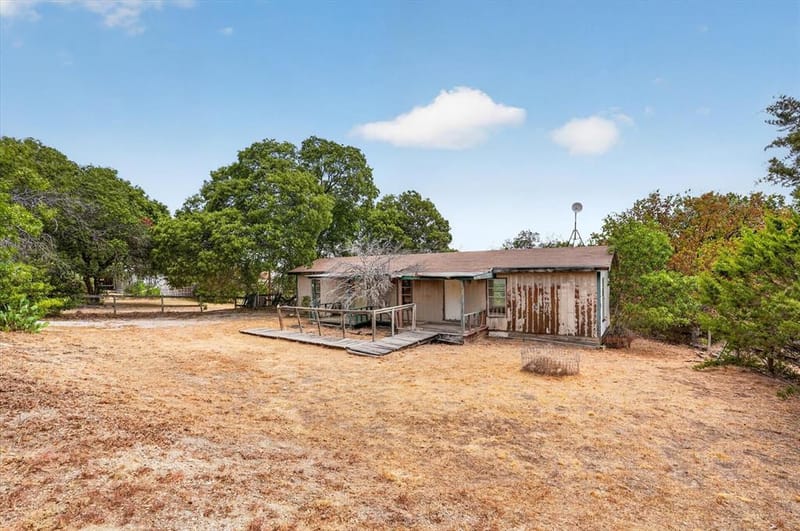 460 Valley View Drive, Azle TX 76020 - Photo 4