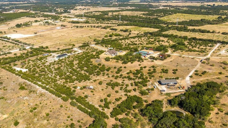 12505 County Road 1131, Godley TX 76044 - Photo 36