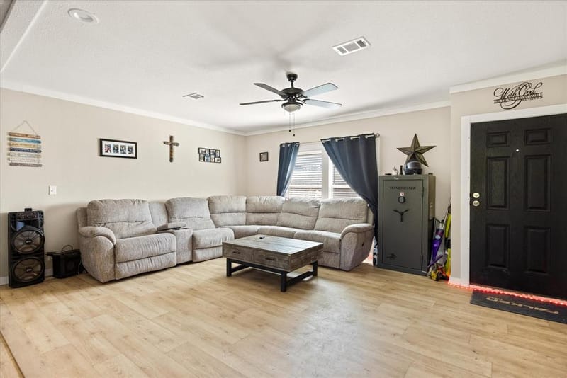 12505 County Road 1131, Godley TX 76044 - Photo 5