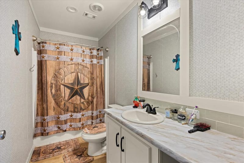 12505 County Road 1131, Godley TX 76044 - Photo 30