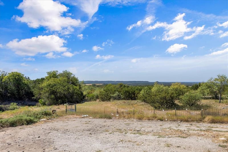 12505 County Road 1131, Godley TX 76044 - Photo 33
