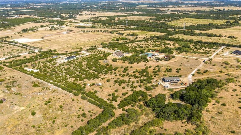 12505 County Road 1131, Godley TX 76044 - Photo 37