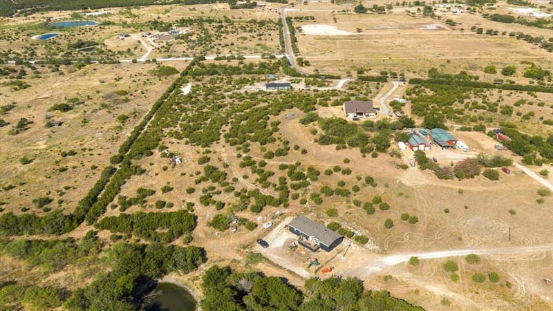 12505 County Road 1131, Godley TX 76044 - Photo 35