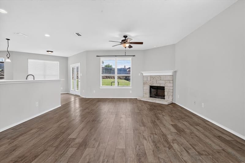 3513 Seaside Drive, Denton TX 76208 - Photo 7