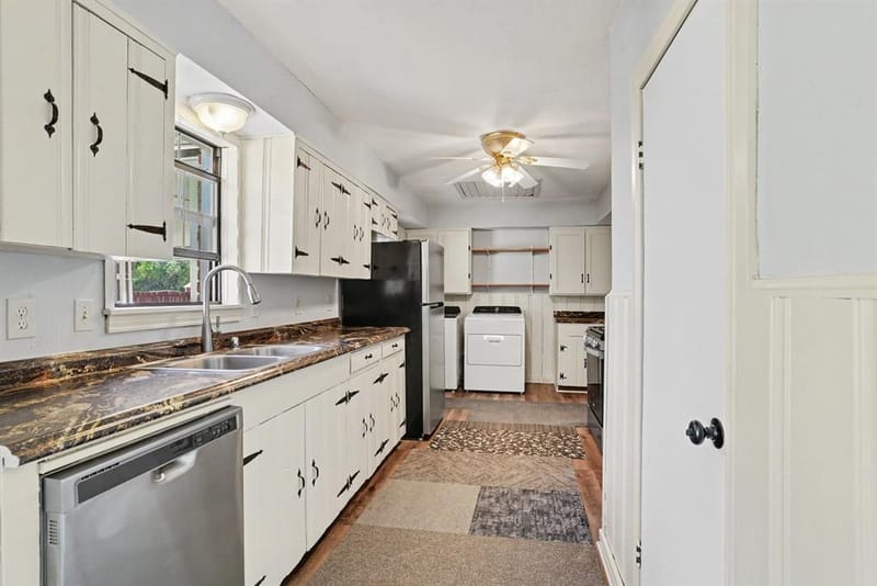 10609 Seagoville Road, Dallas TX 75217 - Photo 6
