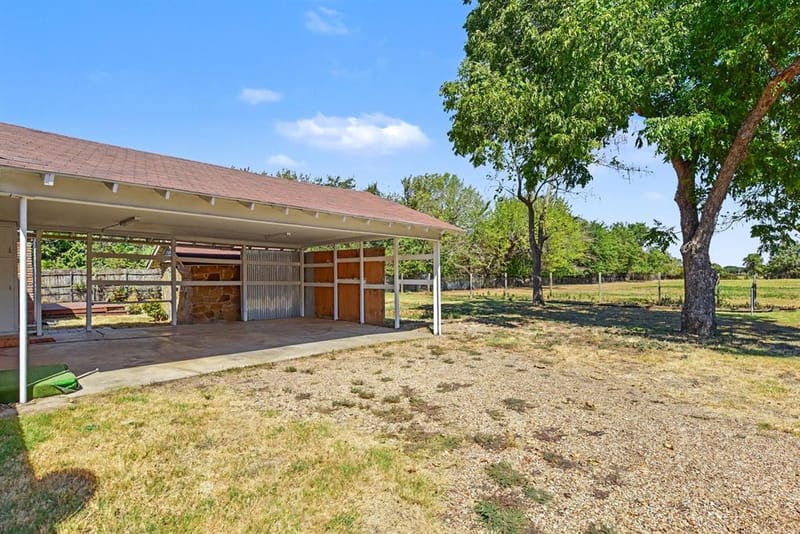 10609 Seagoville Road, Dallas TX 75217 - Photo 22
