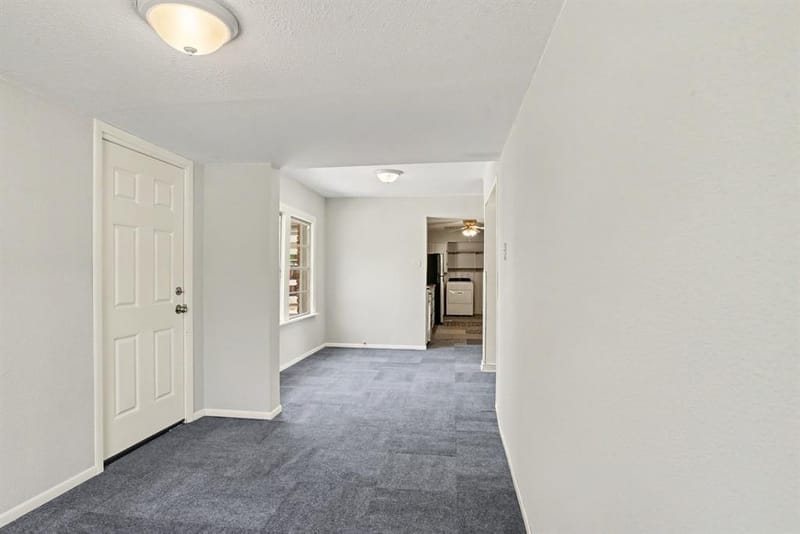 10609 Seagoville Road, Dallas TX 75217 - Photo 9