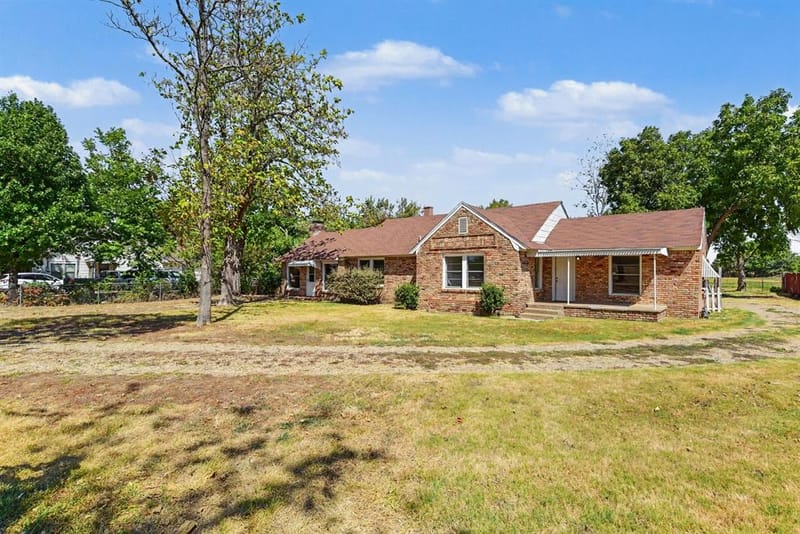 10609 Seagoville Road, Dallas TX 75217 - Photo 24