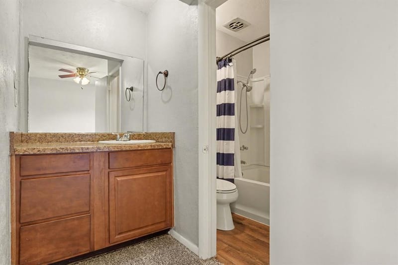 10609 Seagoville Road, Dallas TX 75217 - Photo 21