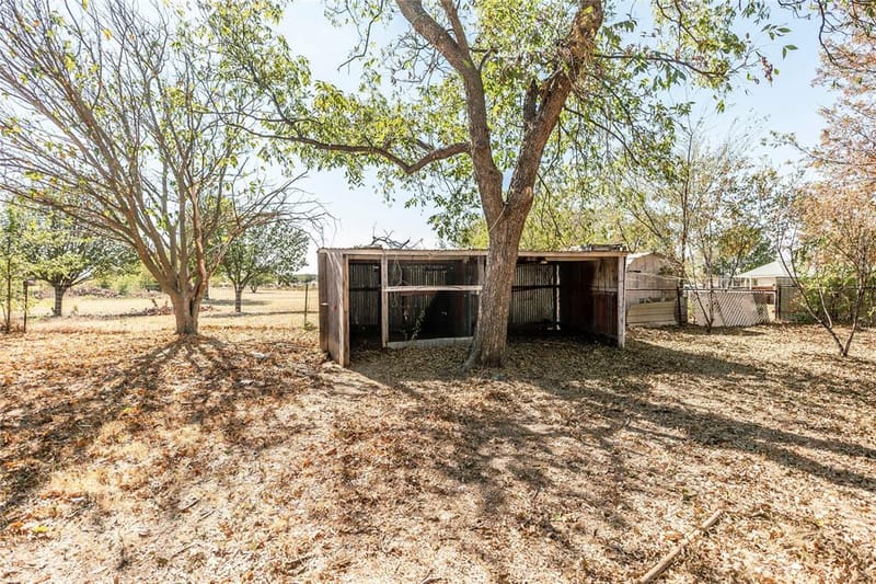 106 Northcott Street, Nocona TX 76255 - Photo 22