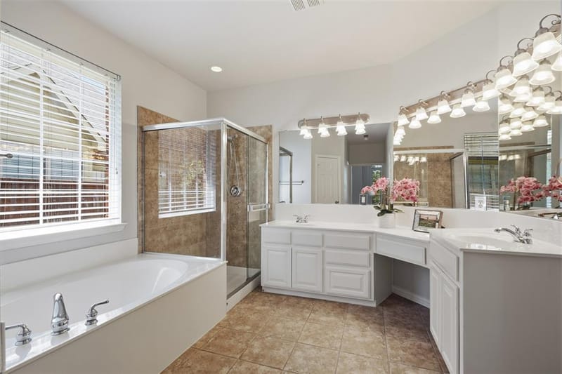 6811 Bendbrook Drive, Frisco TX 75035 - Photo 12