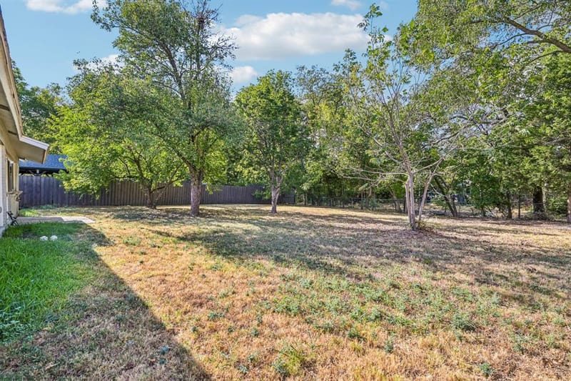 313 Meadowcreek Lane, Garland TX 75043 - Photo 26
