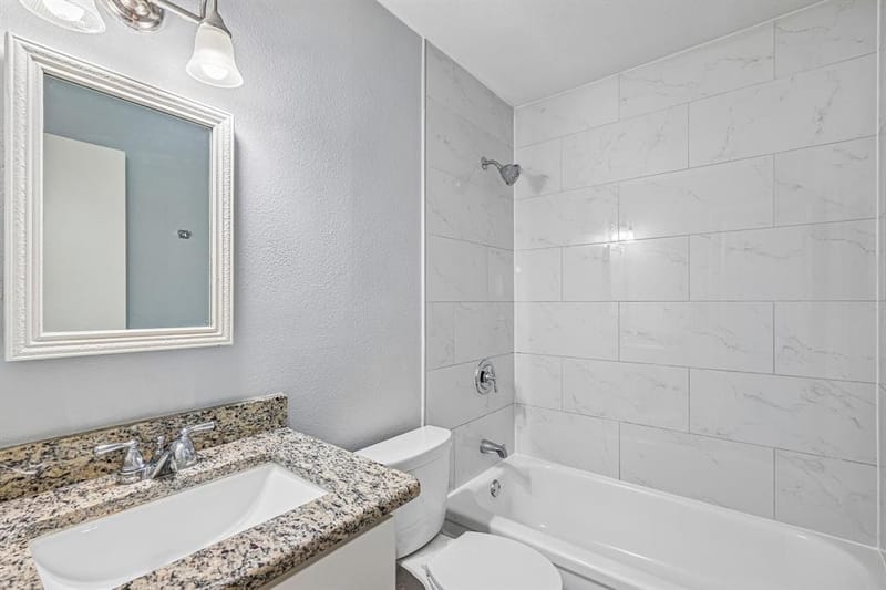 313 Meadowcreek Lane, Garland TX 75043 - Photo 22