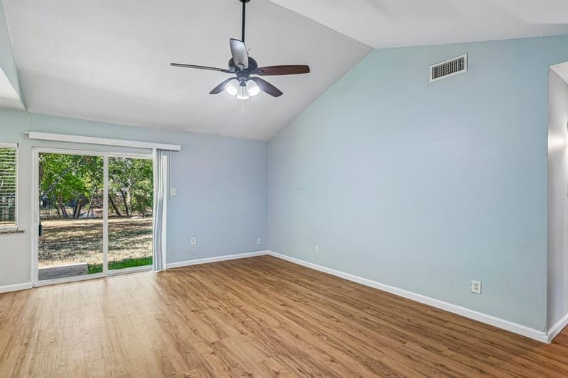 313 Meadowcreek Lane, Garland TX 75043 - Photo 7