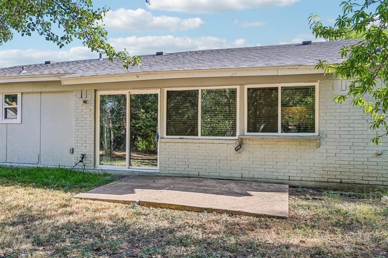 313 Meadowcreek Lane, Garland TX 75043 - Photo 28