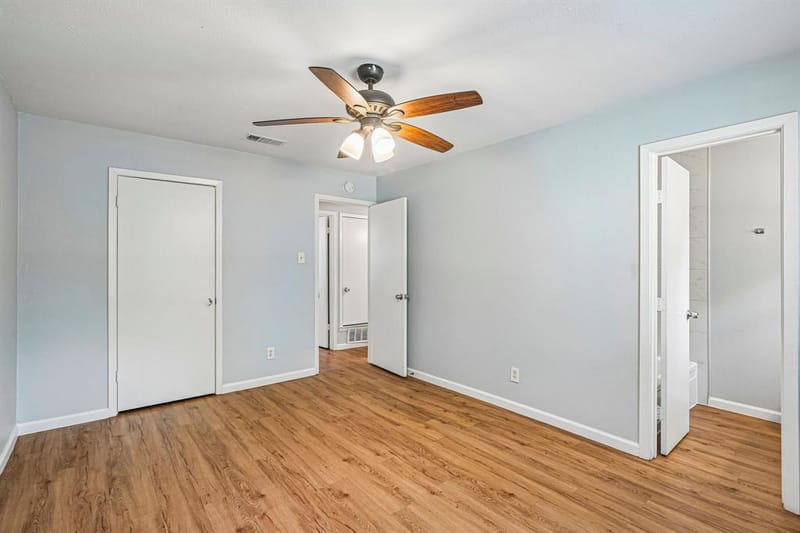 313 Meadowcreek Lane, Garland TX 75043 - Photo 15