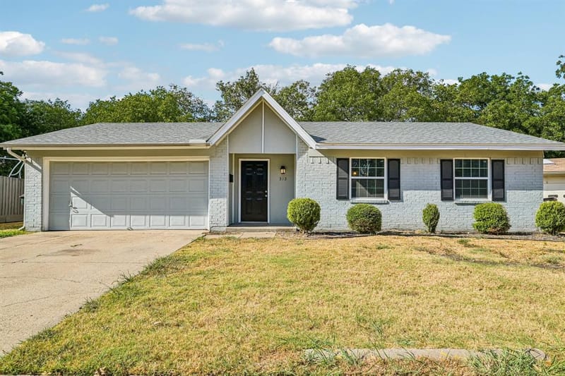 313 Meadowcreek Lane, Garland TX 75043 - Photo 31