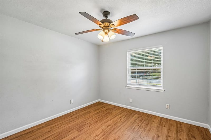 313 Meadowcreek Lane, Garland TX 75043 - Photo 21
