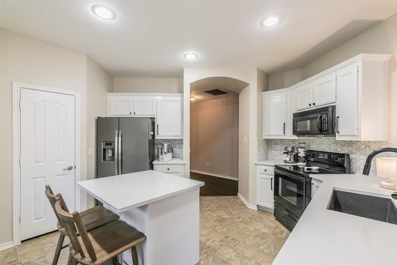 5009 Bedfordshire Drive, Fort Worth TX 76135 - Photo 7
