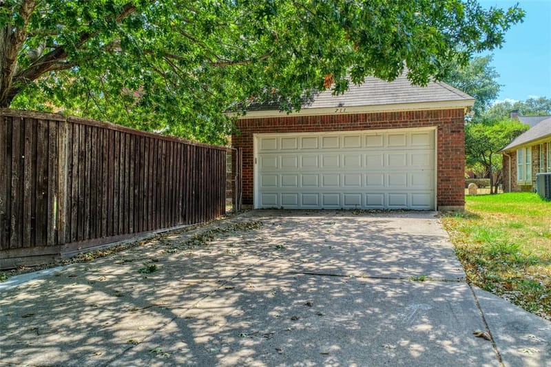 711 Amesbury Drive, Mesquite TX 75150 - Photo 6