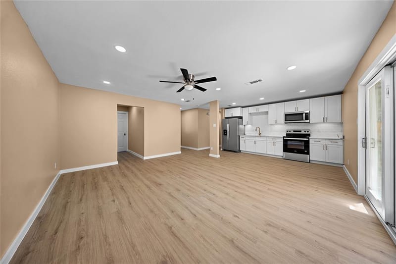 726 Holliday Lane, Duncanville TX 75116 - Photo 6