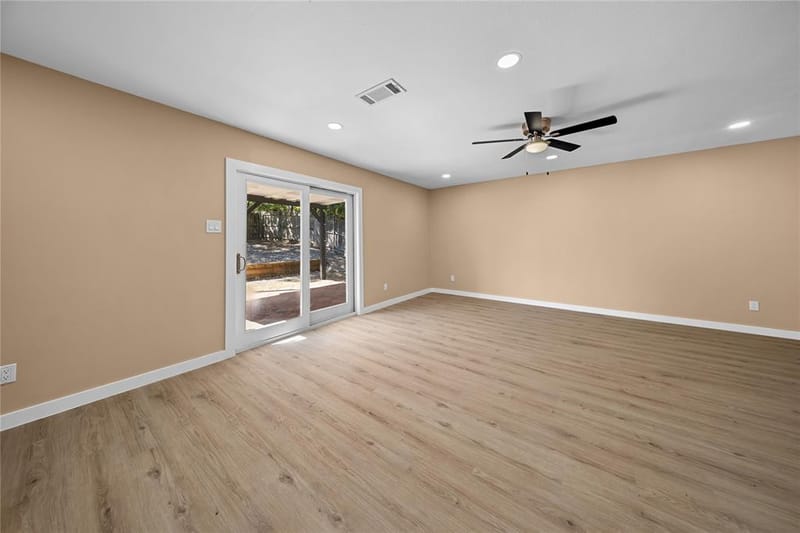 726 Holliday Lane, Duncanville TX 75116 - Photo 7