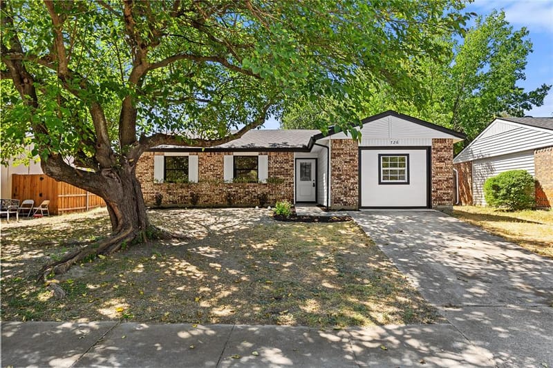 726 Holliday Lane, Duncanville TX 75116