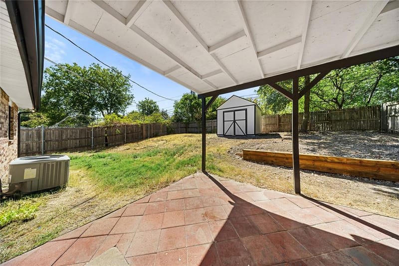 726 Holliday Lane, Duncanville TX 75116 - Photo 21