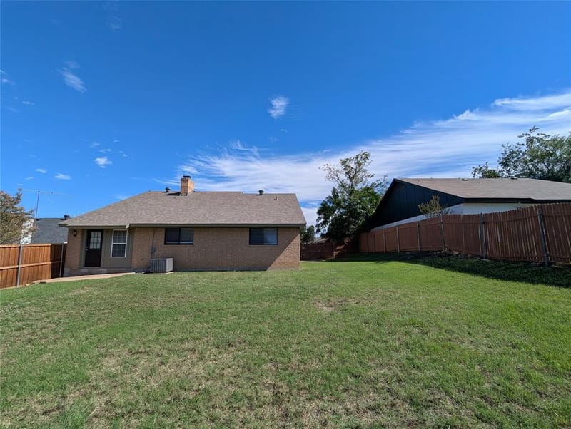 2727 Colonial Drive, Carrollton TX 75007 - Photo 26
