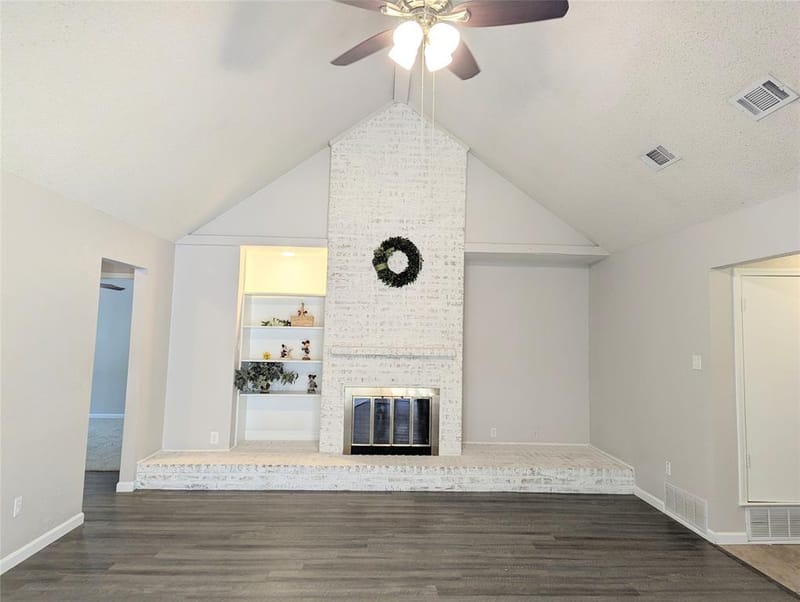 2727 Colonial Drive, Carrollton TX 75007 - Photo 7