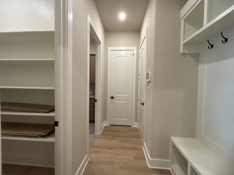 912 Creekview Whites Road, Van Alstyne TX 75495 - Photo 8