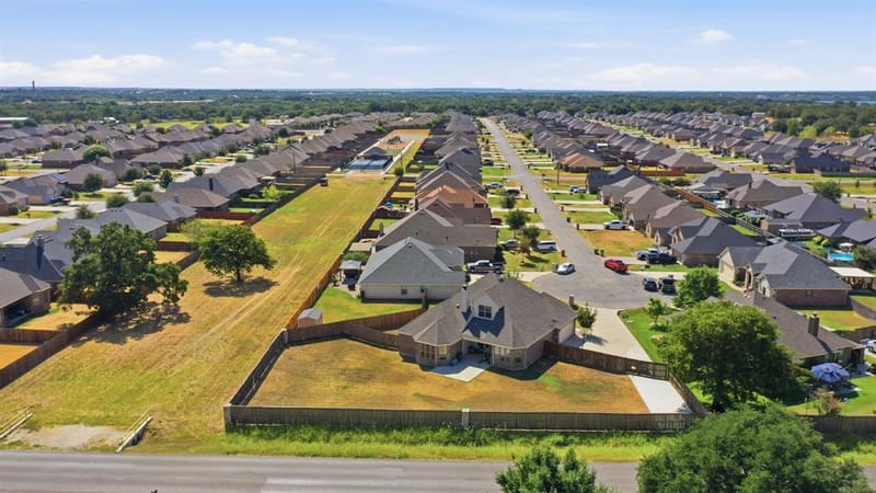3112 White Horse Court, Granbury TX 76049 - Photo 37