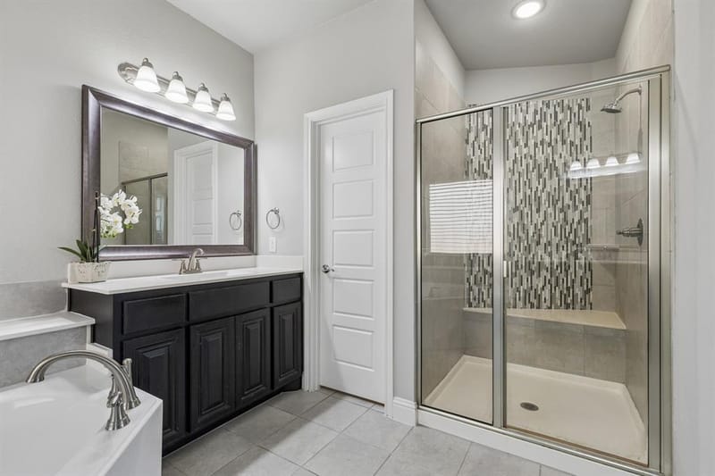 105 Bluewood Drive, Red Oak TX 75154 - Photo 18