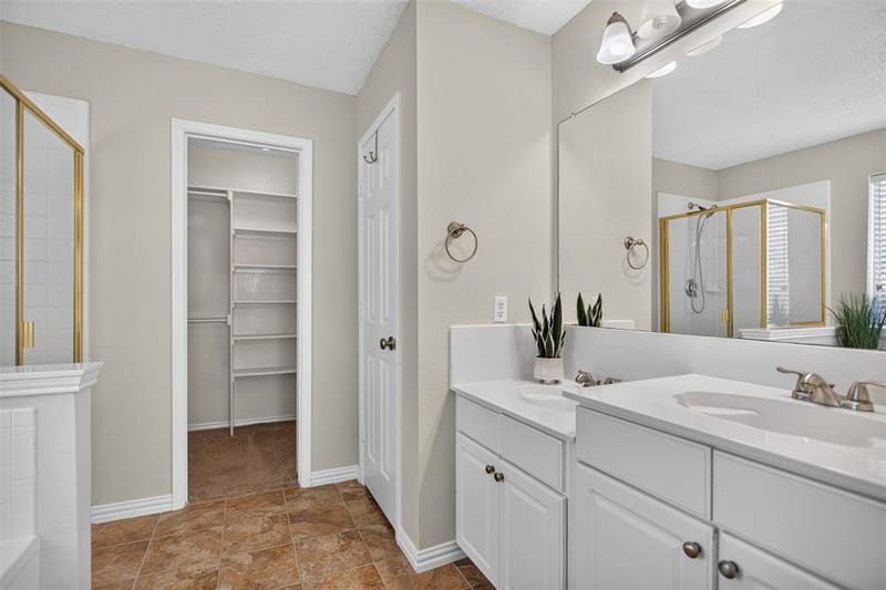 7016 Holly Hills Lane, Sachse TX 75048 - Photo 13
